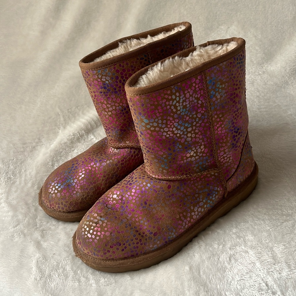 Rainbow Fish Uggs - image 1